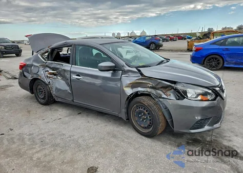 2017 Nissan Sentra S z USA, uszkodzony, nr VIN 3N1AB7AP2HL649562